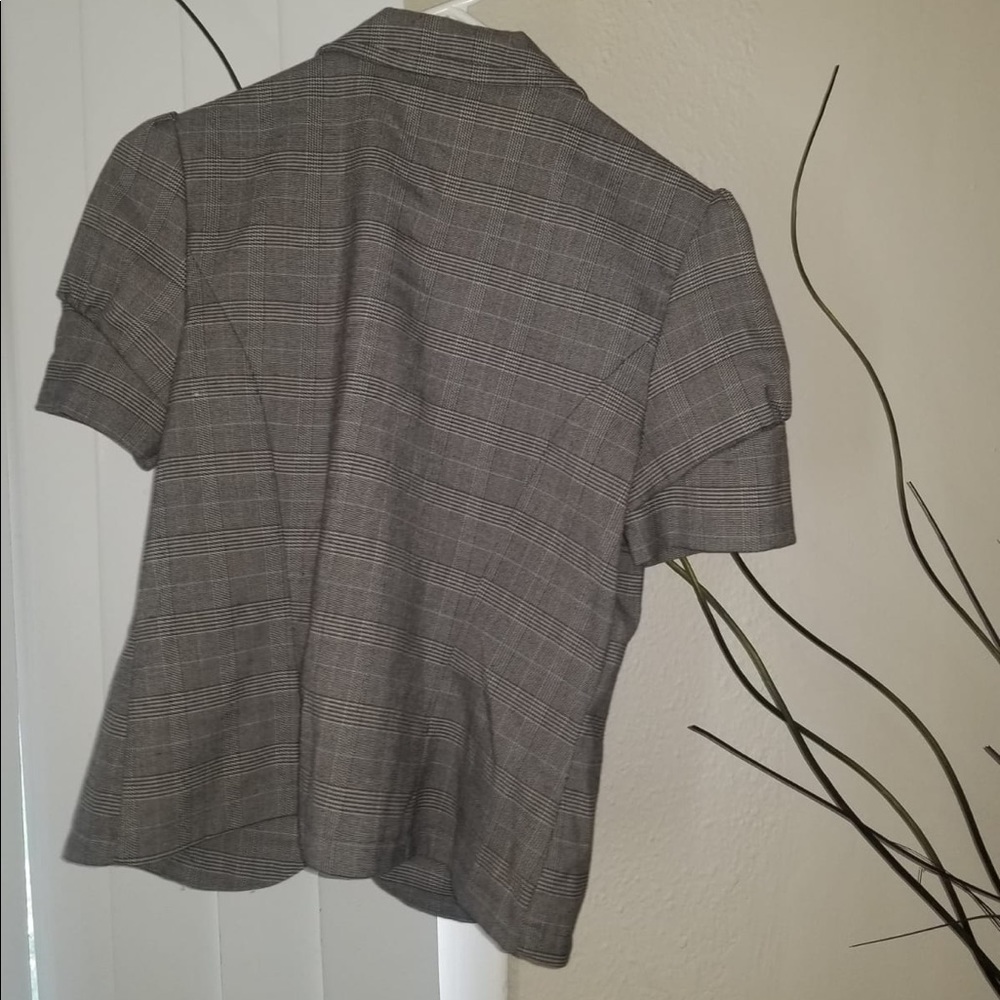 Top - Picture 5 of 6